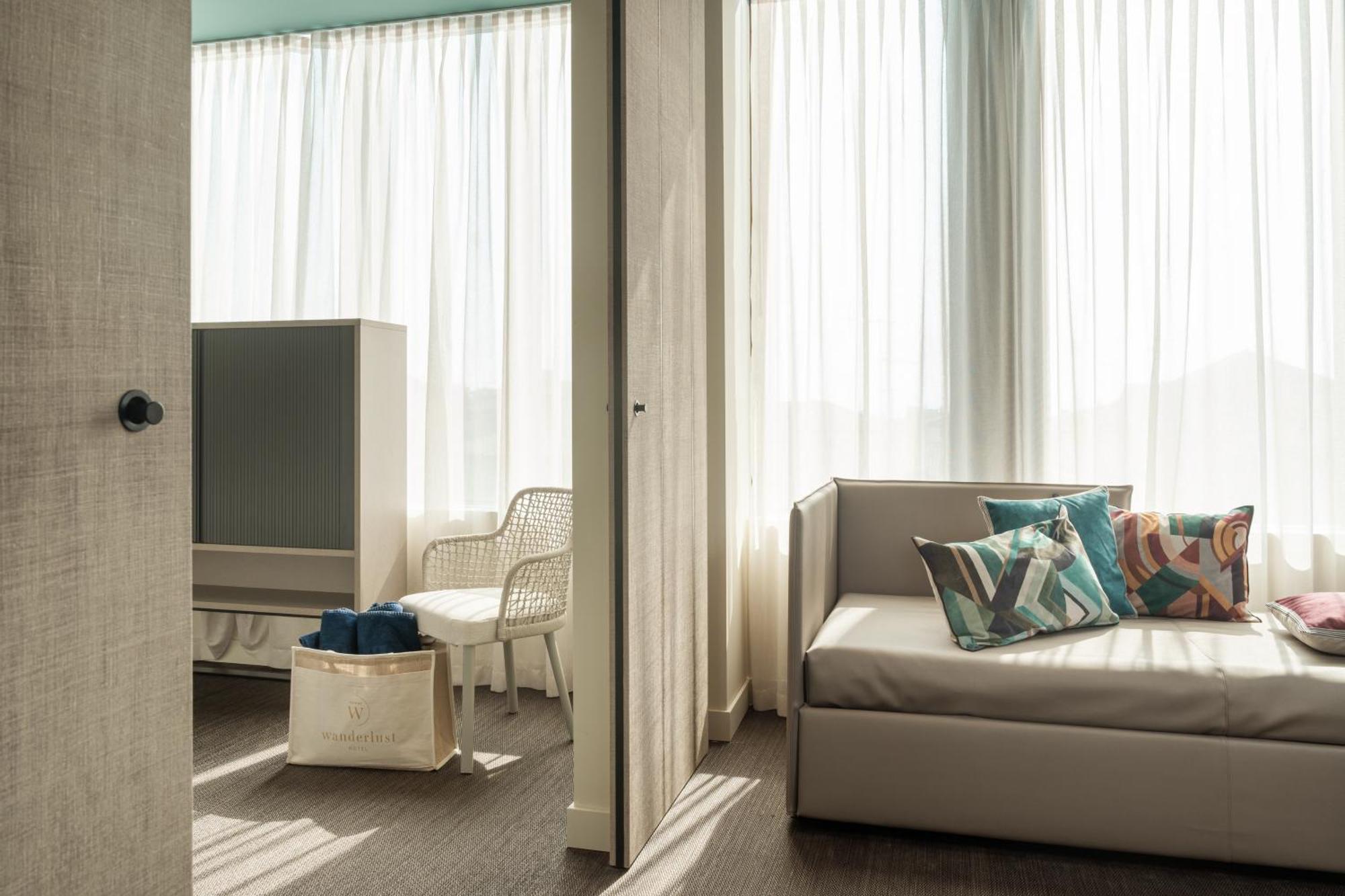 Wanderlust Hotel - Suite & Spa - Apartments & Villas - Bardolino, Lago Di Garda - Verona エクステリア 写真
