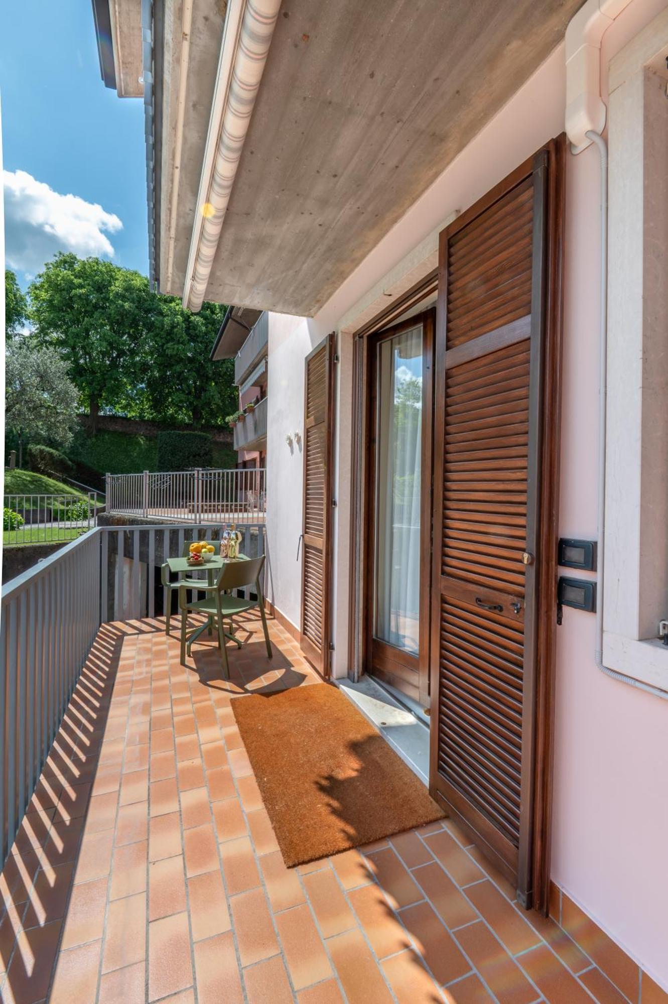 Wanderlust Hotel - Suite & Spa - Apartments & Villas - Bardolino, Lago Di Garda - Verona エクステリア 写真