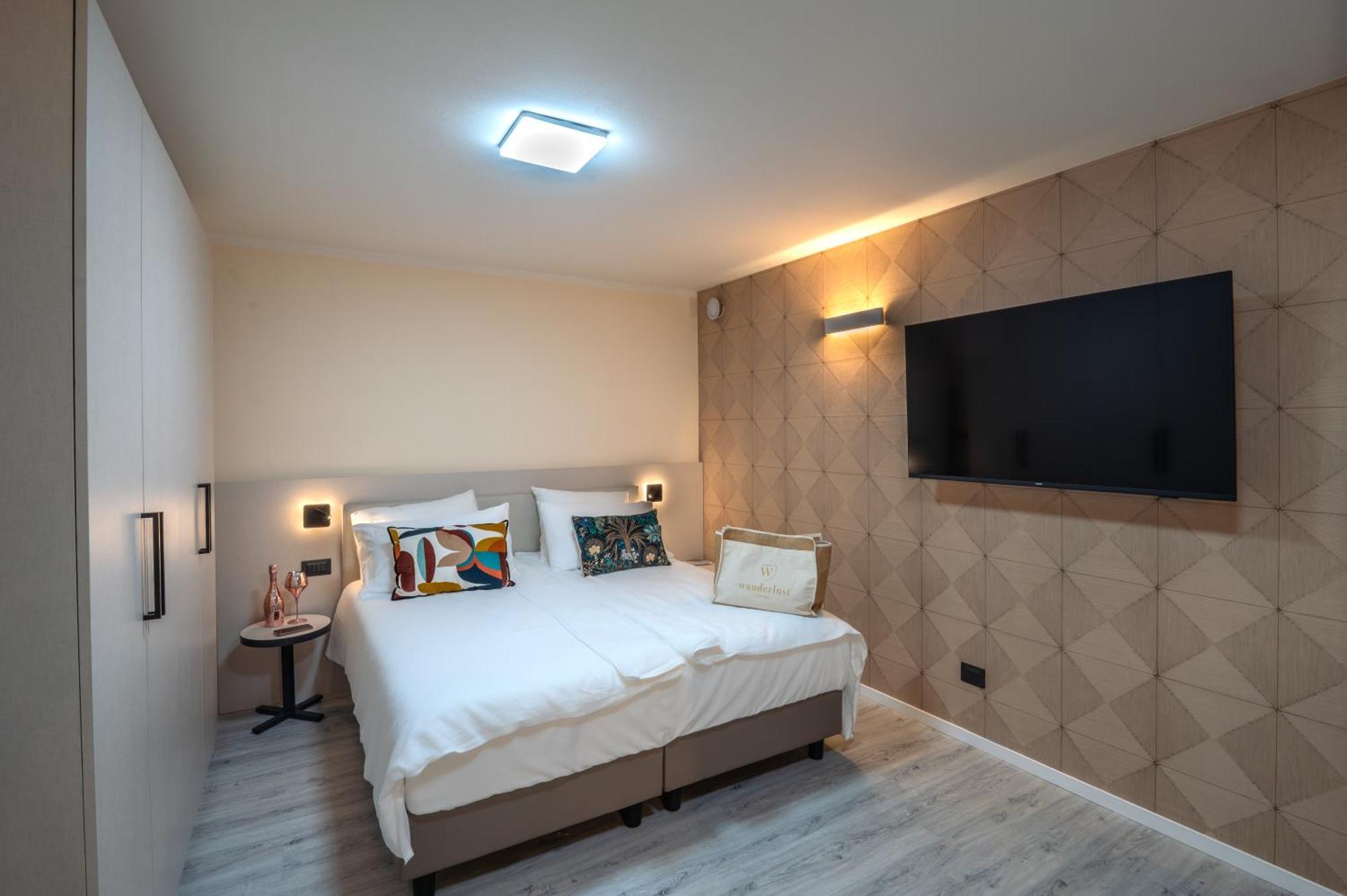 Wanderlust Hotel - Suite & Spa - Apartments & Villas - Bardolino, Lago Di Garda - Verona エクステリア 写真